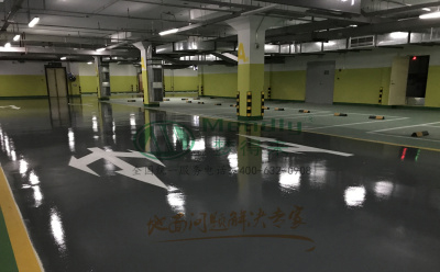 ‌旧地面翻新方案：渭源环氧地坪涂层覆盖混凝土裂缝修复技术